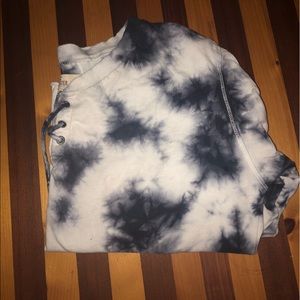 TADE FOR CLAIRE!!💖💖 Hollister Cropped Shirt